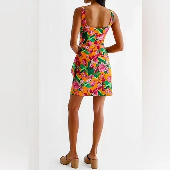 Express Floral Scoop Neck Wrap Front Tie Mini Dress XL - Picture 2 of 6